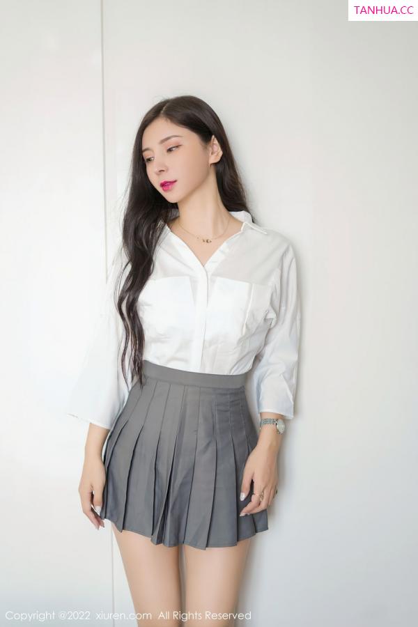 小蛮妖  [XiuRen]高清写真图 2022.04.25 No.4918 小蛮妖Yummy第2张图片